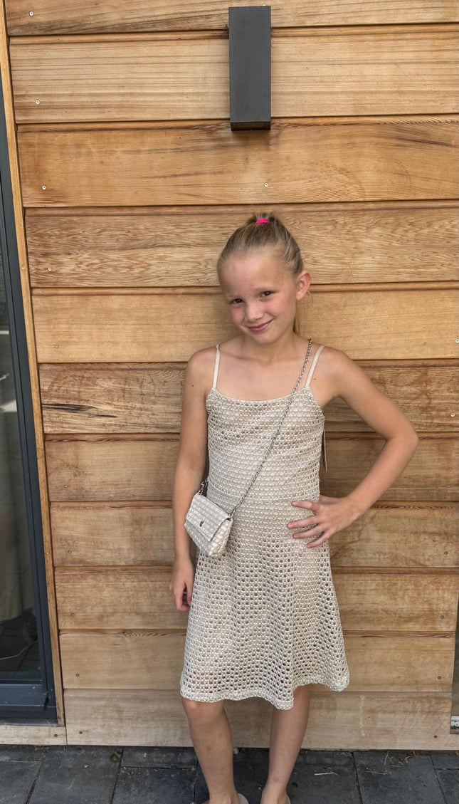 Meisjes gehaakte jurk zilver beige met spaghettibandjes