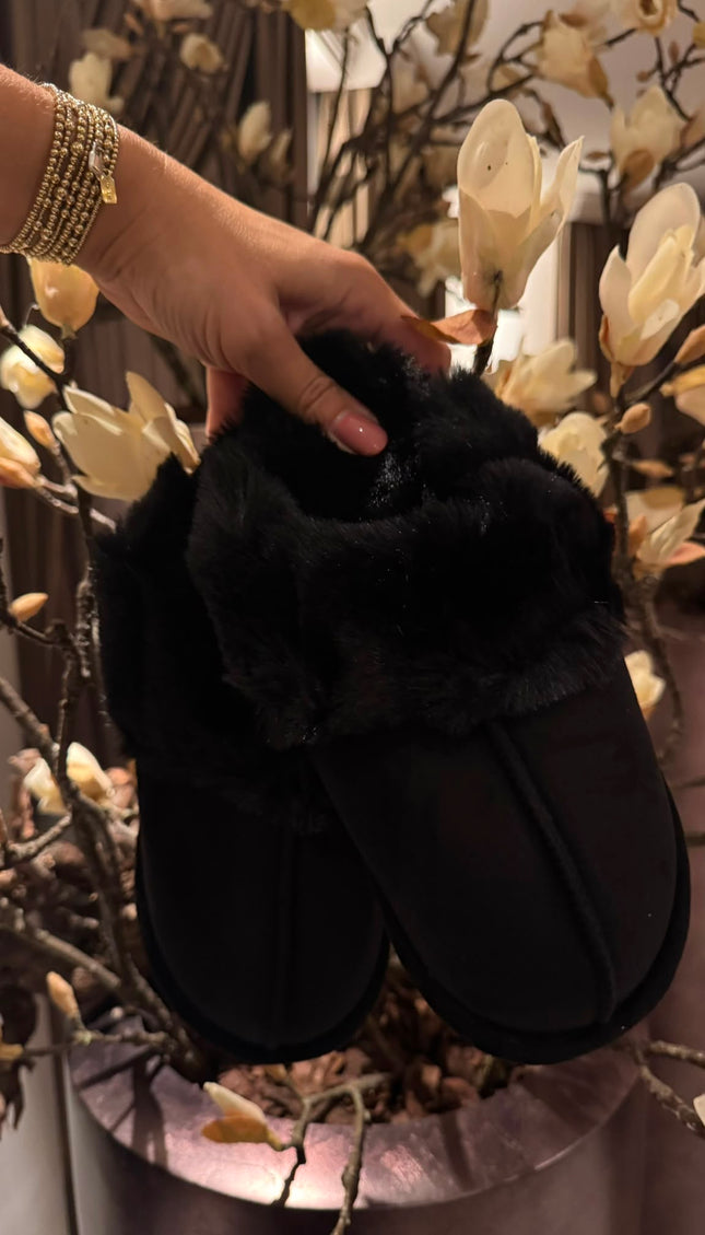 Fluffy Pantoffel – Zwart