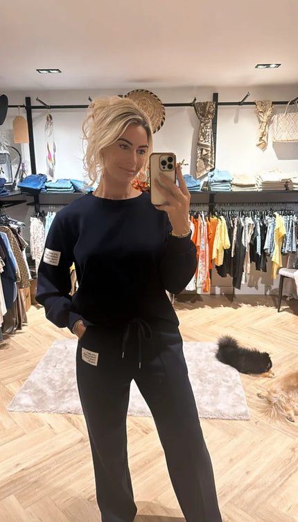 Life Isn't Perfect Set Zwart